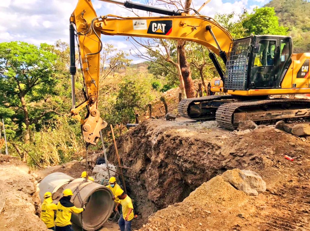 Obras Públicas repara calle que conecta a municipios de San Isidro con San Simón, en Morazán obras-publicas-repara-calle-que-conecta-a-municipios-de-san-isidro-con-san-simon-en-morazan